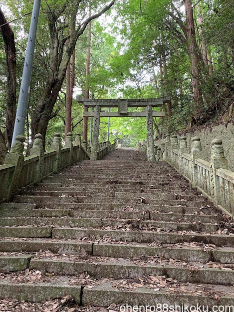箸蔵寺石段